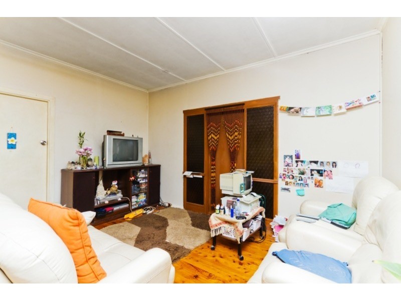 37 Bass Avenue, Killarney Vale NSW 2261