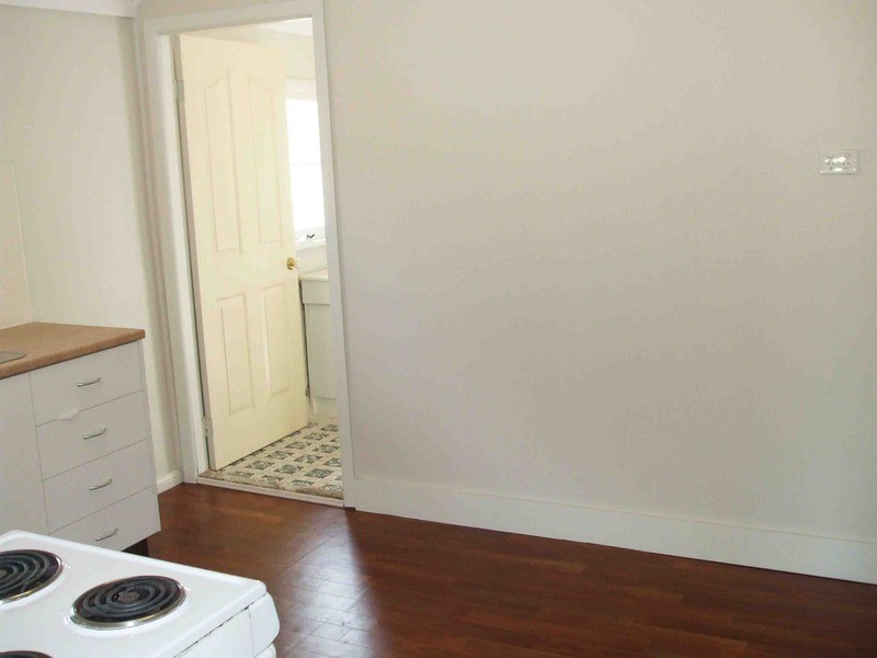90 Lakedge Avenue, Berkeley Vale NSW 2261