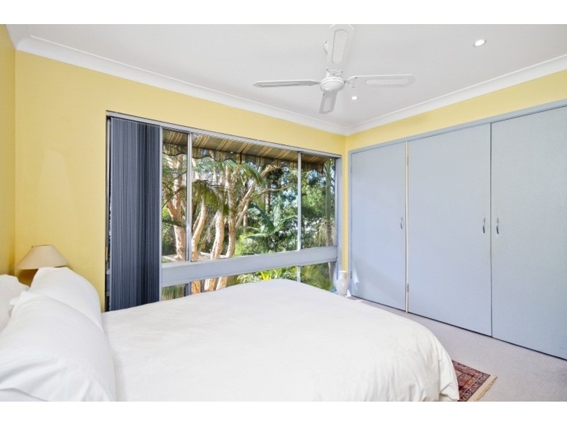 4 Garland Avenue, Killarney Vale NSW 2261
