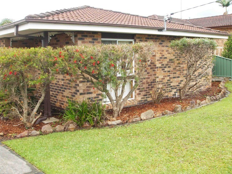 48 Dampier Boulevard, Killarney Vale NSW 2261