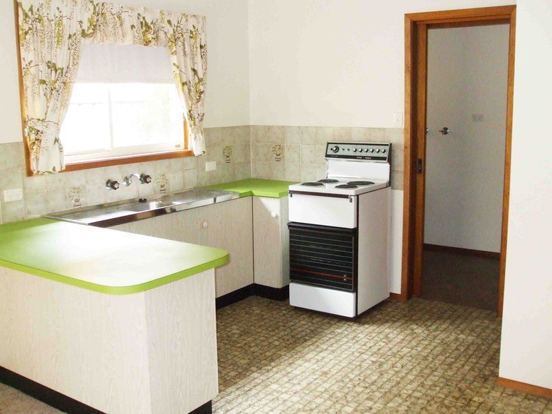 48 Dampier Boulevard, Killarney Vale NSW 2261