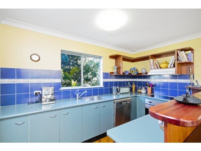 4 Garland Avenue, Killarney Vale NSW 2261