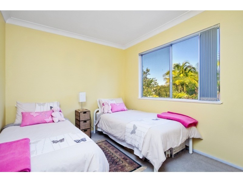4 Garland Avenue, Killarney Vale NSW 2261