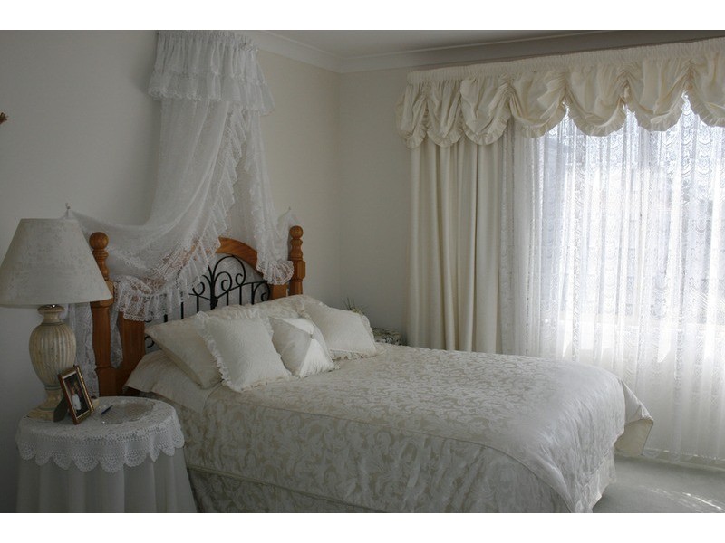2 Thornbill Grove, Tumbi Umbi NSW 2261