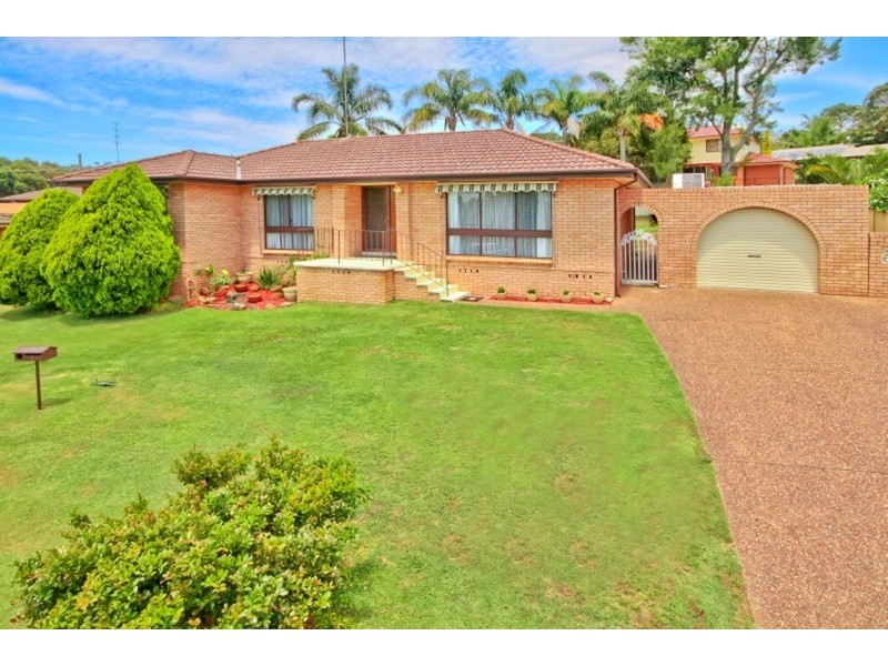 2 Newhaven  Place, Bateau Bay NSW 2261