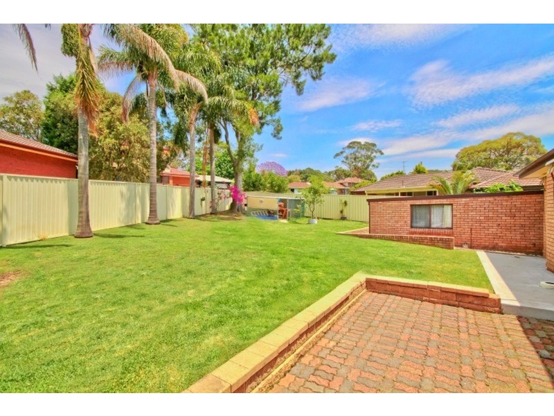 2 Newhaven  Place, Bateau Bay NSW 2261