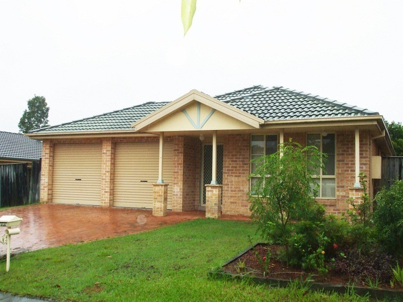 4 Glider Road, Wadalba NSW 2259