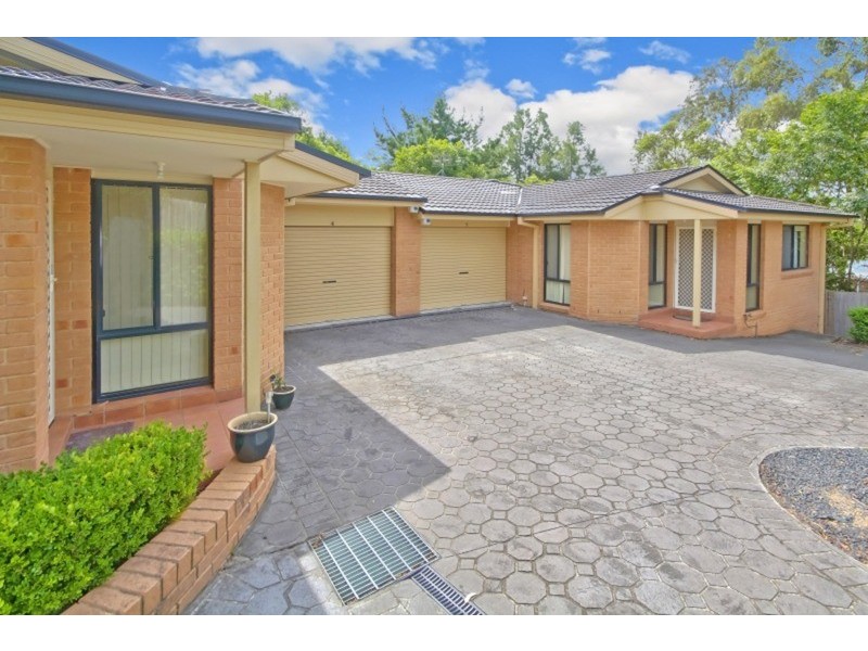 Units 1-5/6-7 Bell  Close, Mardi NSW 2259