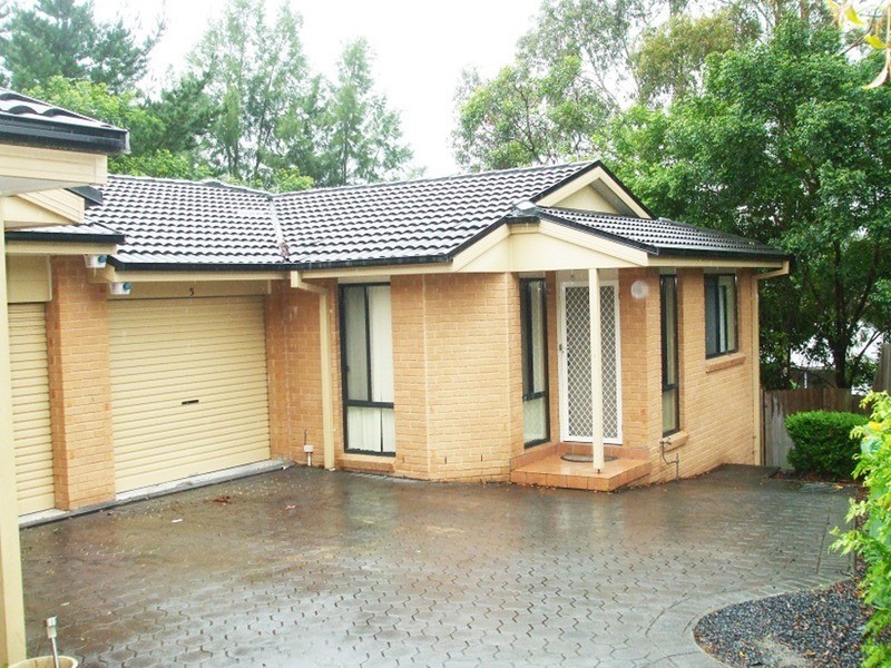 Units 1-5/6-7 Bell  Close, Mardi NSW 2259
