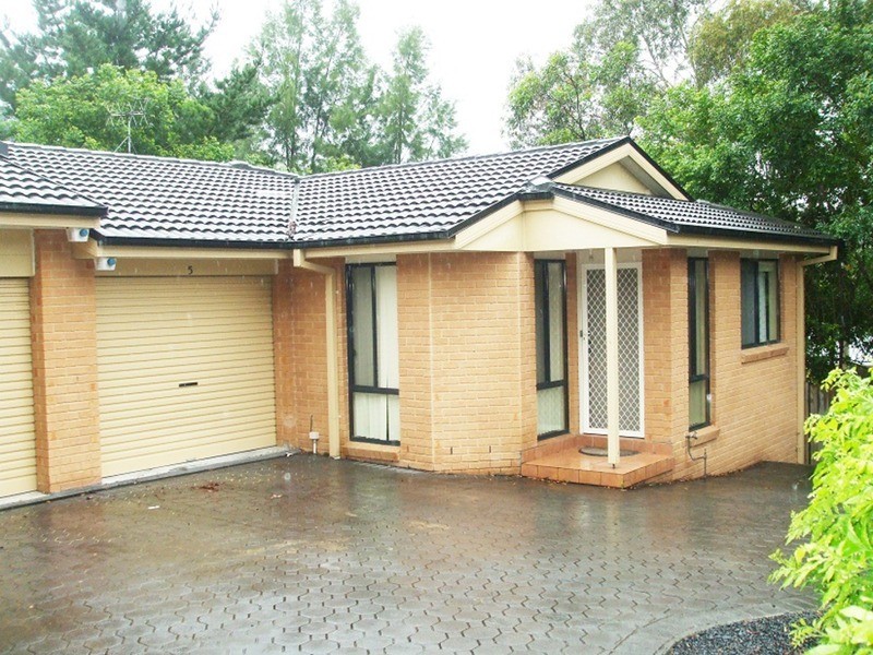 Units 1-5/6-7 Bell  Close, Mardi NSW 2259