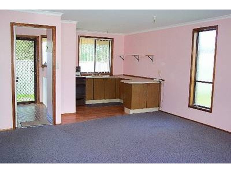 12B Hazel Close, Berkeley Vale NSW 2261