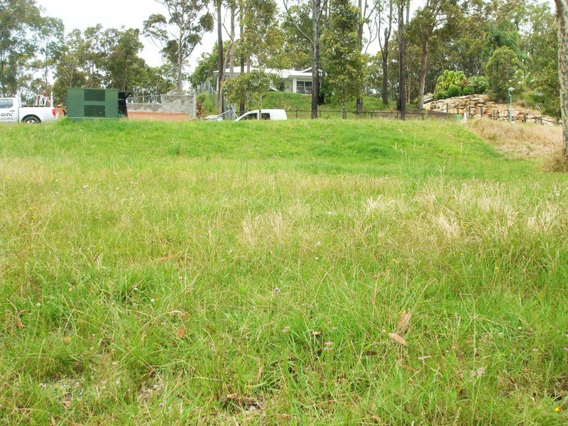 12 Melbourne  Road, Wadalba NSW 2259