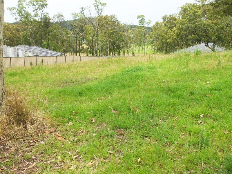 12 Melbourne  Road, Wadalba NSW 2259