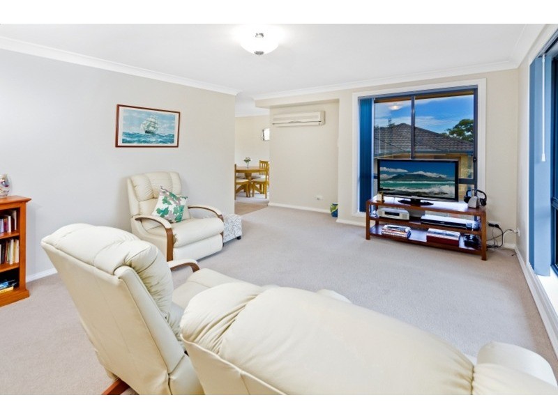 17A South  Street, Killarney Vale NSW 2261