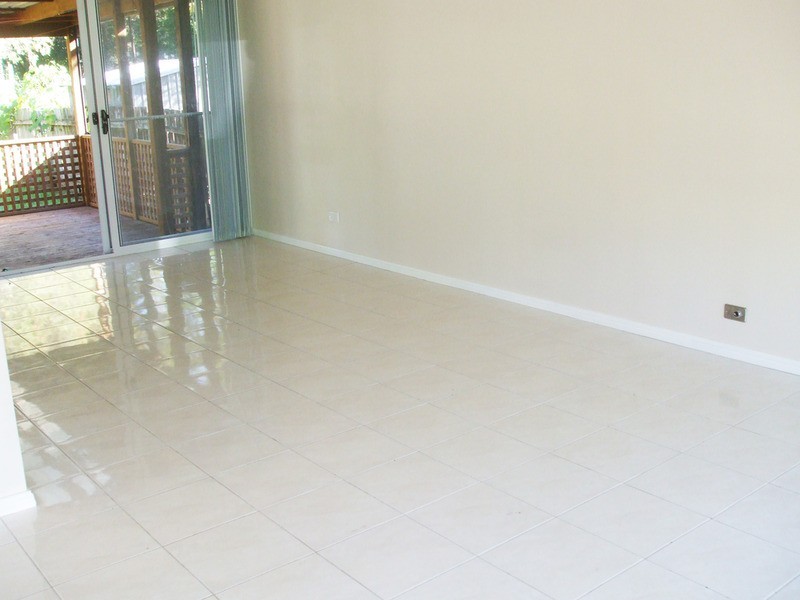 53 Blenheim Avenue, Berkeley Vale NSW 2261