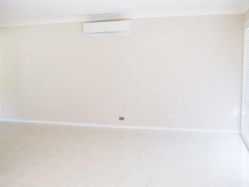 53 Blenheim Avenue, Berkeley Vale NSW 2261