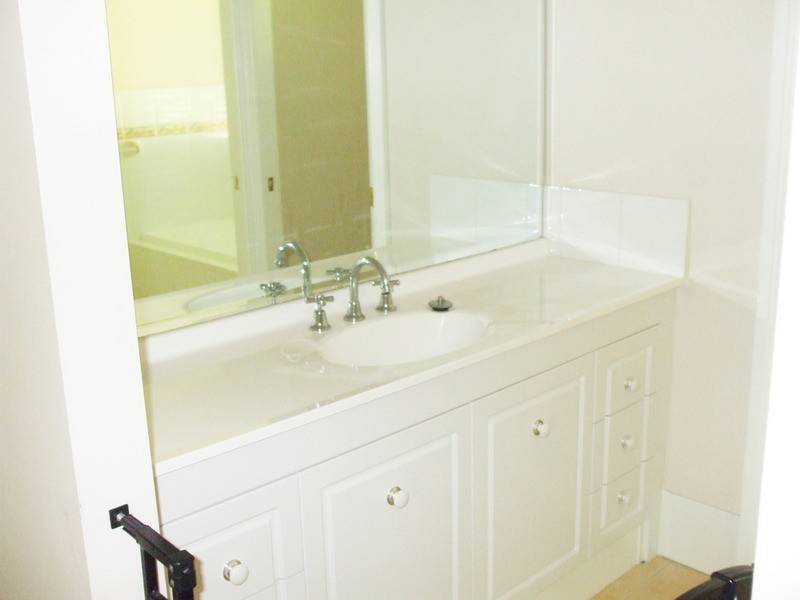 53 Blenheim Avenue, Berkeley Vale NSW 2261