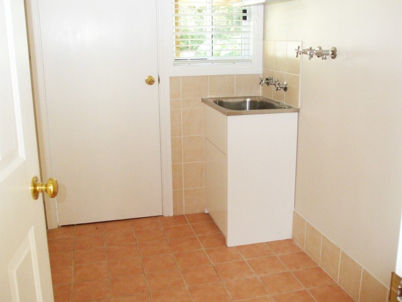 53 Blenheim Avenue, Berkeley Vale NSW 2261