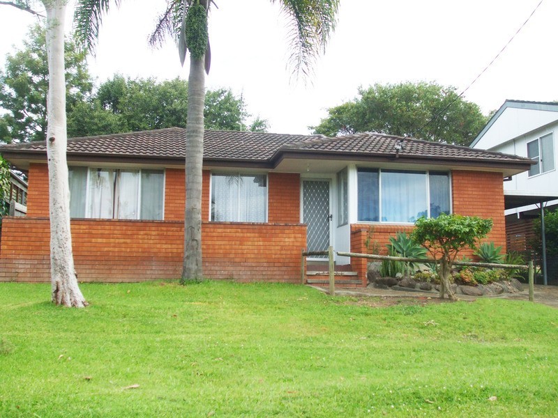 12 Peach Avenue, Tumbi Umbi NSW 2261