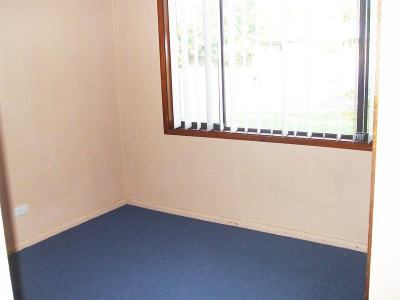 27 Blenheim Avenue, Berkeley Vale NSW 2261