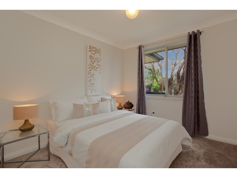 82 Henry Parkes Drive, Berkeley Vale NSW 2261
