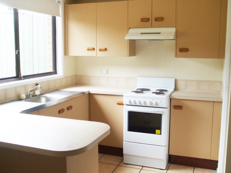 18 Namoi Close, Bateau Bay NSW 2261