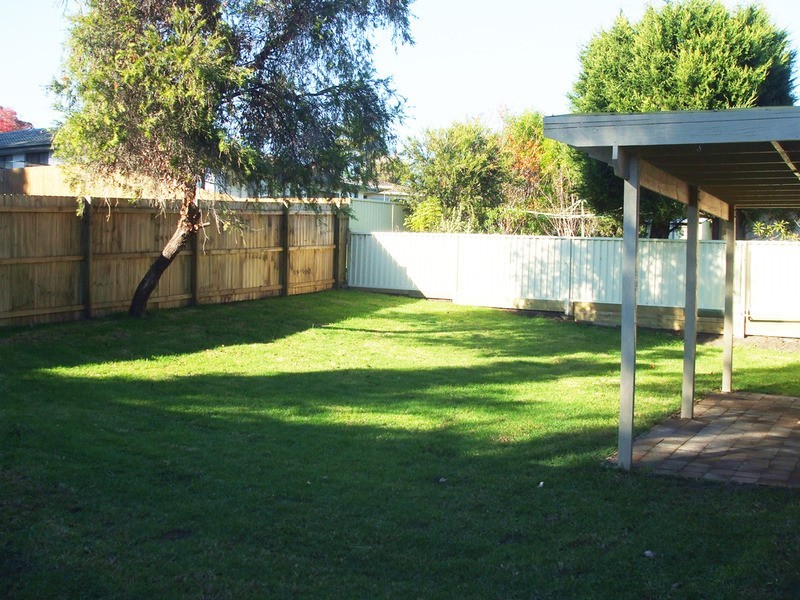 166 Cresthaven  Avenue, Bateau Bay NSW 2261