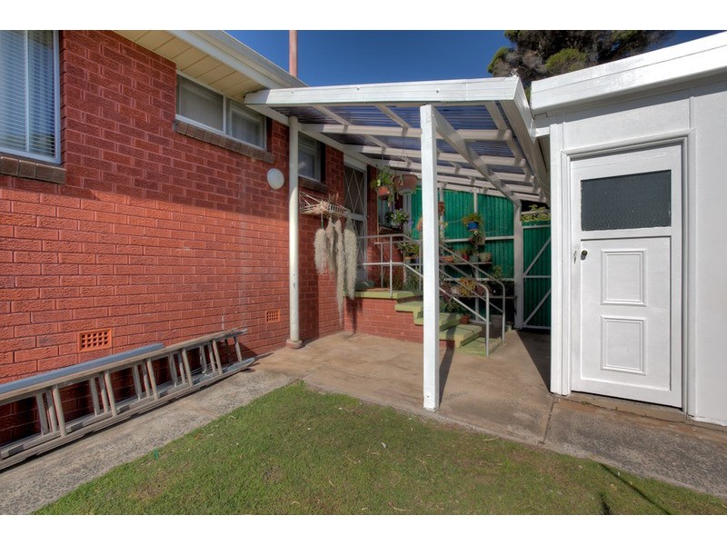 55 Cunningham Road, Killarney Vale NSW 2261