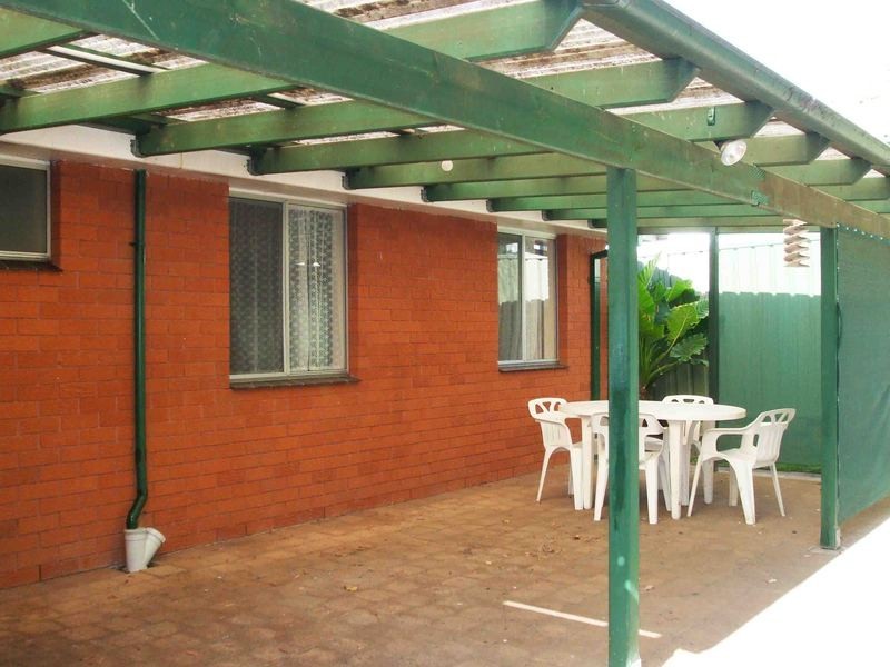 31 Albatross Road, Berkeley Vale NSW 2261