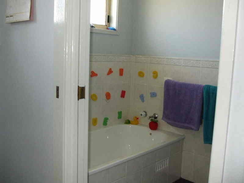 26 Dunrossil Avenue, Watanobbi NSW 2259