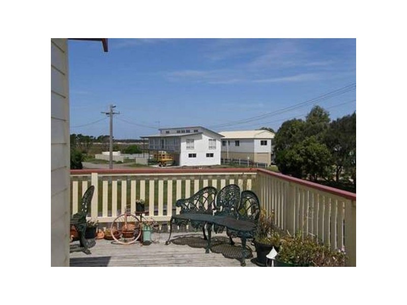 24 McLoughlins Road, Mcloughlins Beach VIC 3874