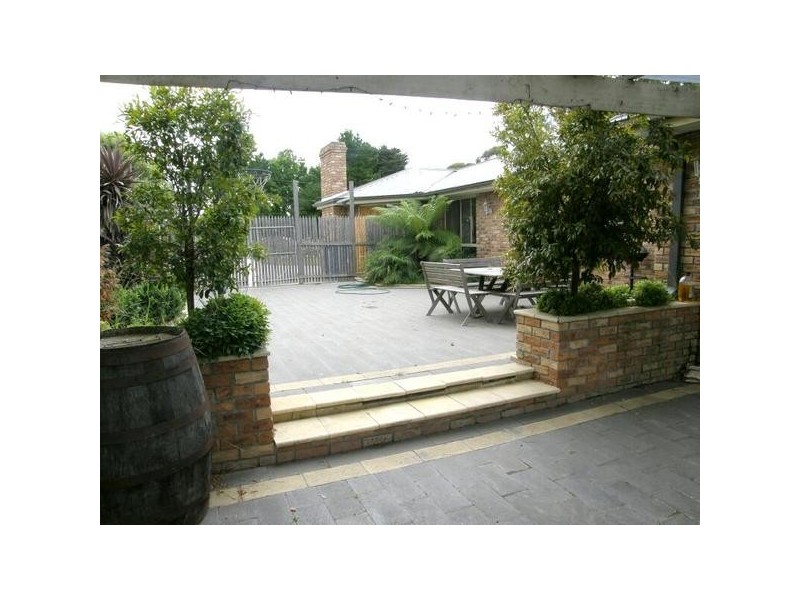 10 Gnoorong Street, Warneet VIC 3980