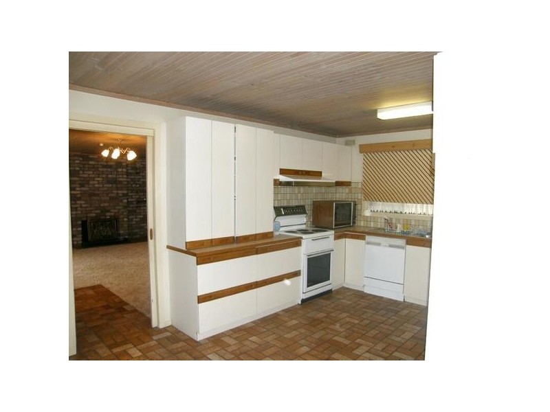 112 South Gippsland Highway, Tooradin VIC 3980