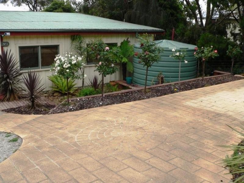 The Gurdies VIC 3984