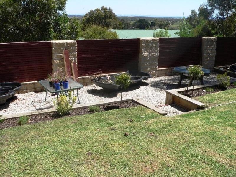 The Gurdies VIC 3984