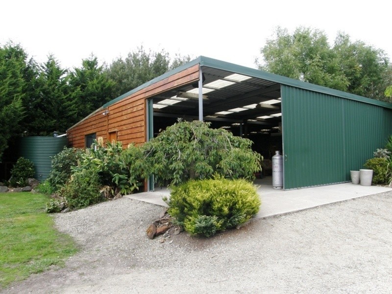 Nyora VIC 3987