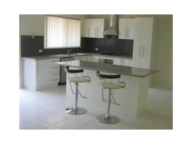 30 Nicolena Crescent, Rutherford NSW 2320