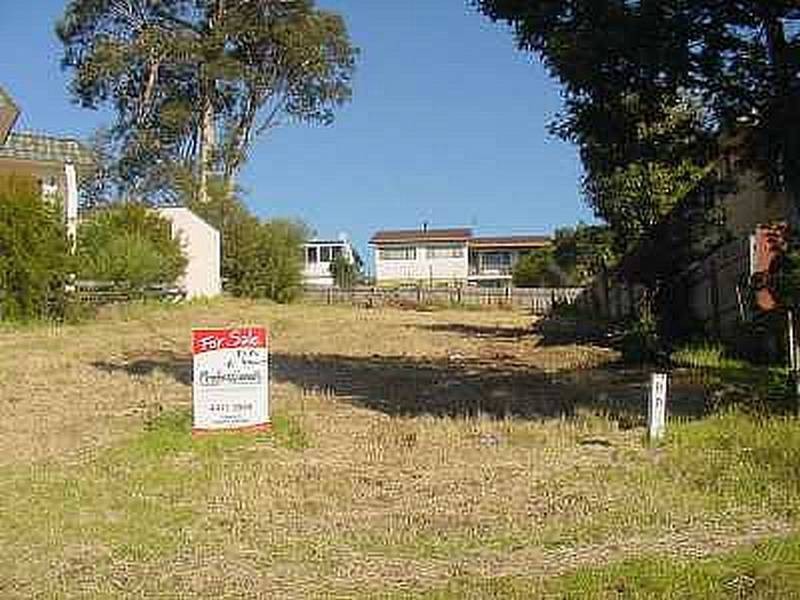 12 Corrigan Crescent, Batehaven NSW 2536