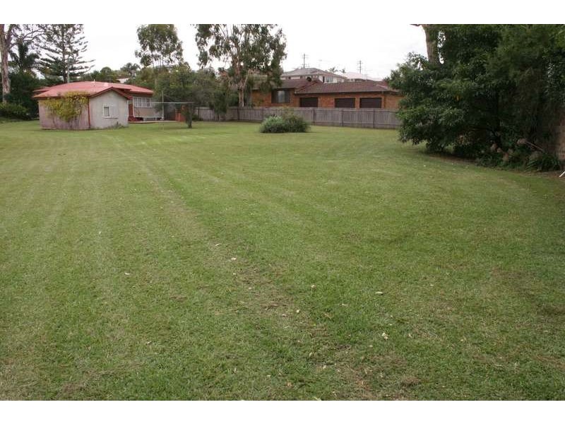 11 Marjorie Crescent, Batehaven NSW 2536