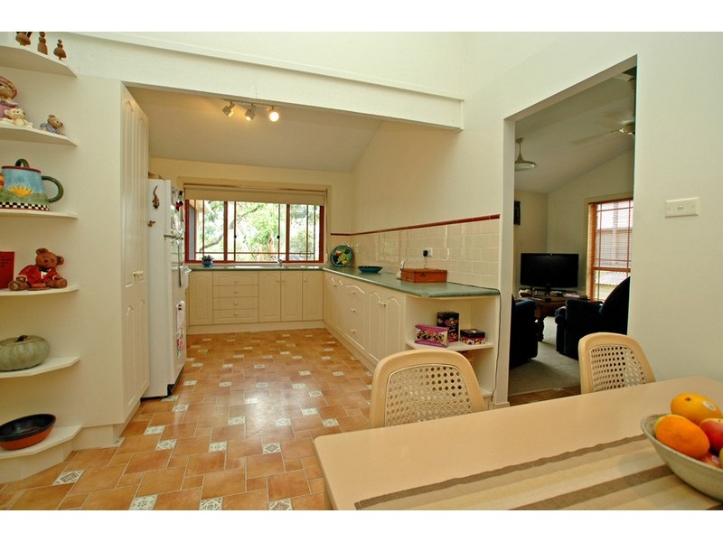 13 Daley Avenue, Daleys Point NSW 2257