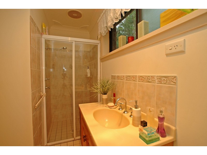 13 Daley Avenue, Daleys Point NSW 2257