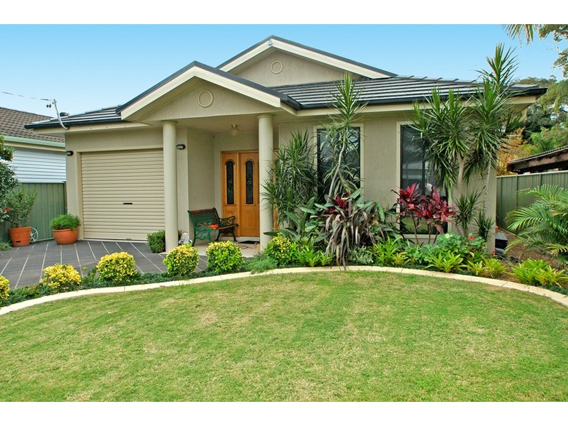 83 Dunalban Avenue, Woy Woy NSW 2256