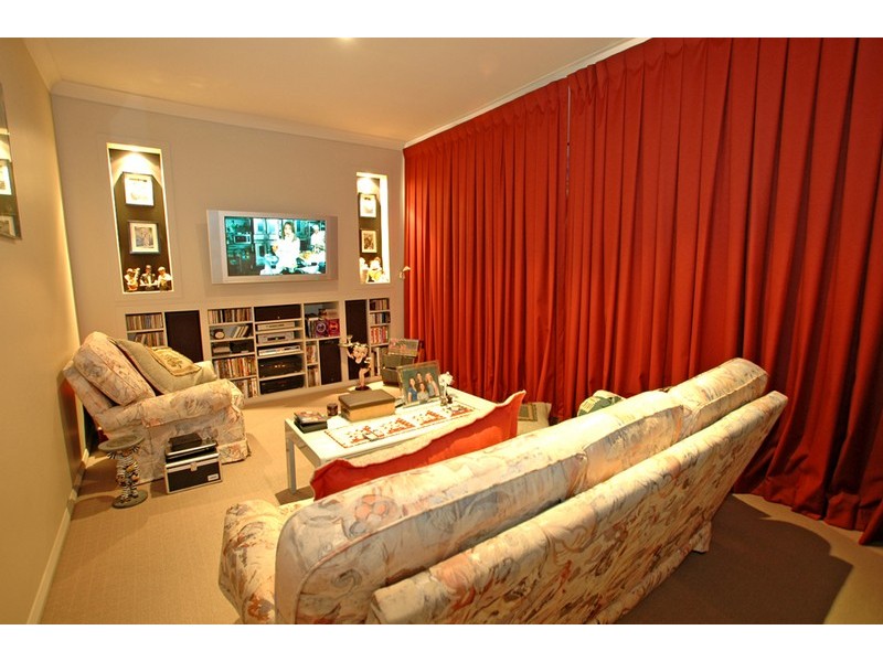 83 Dunalban Avenue, Woy Woy NSW 2256