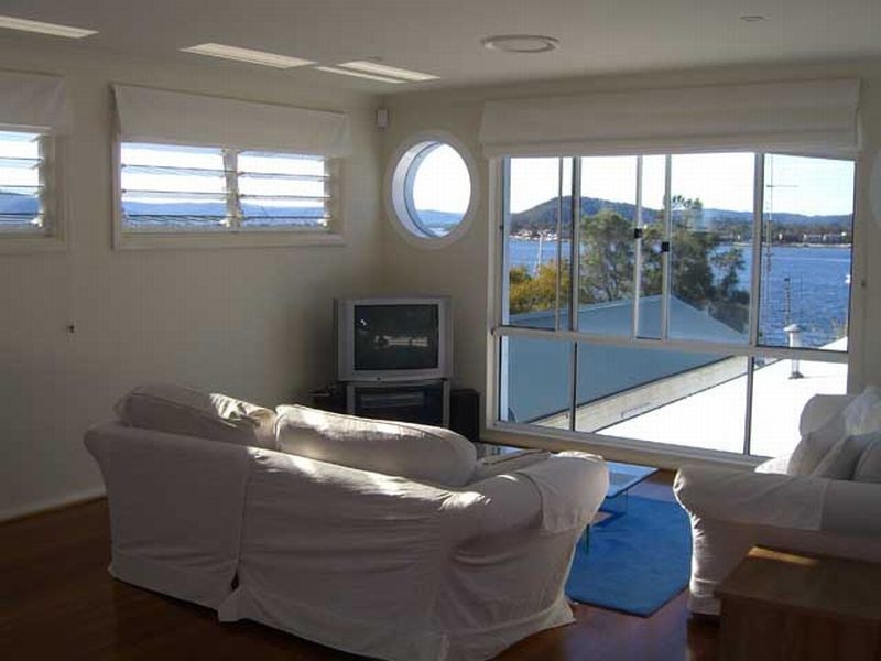 Blackwall NSW 2256