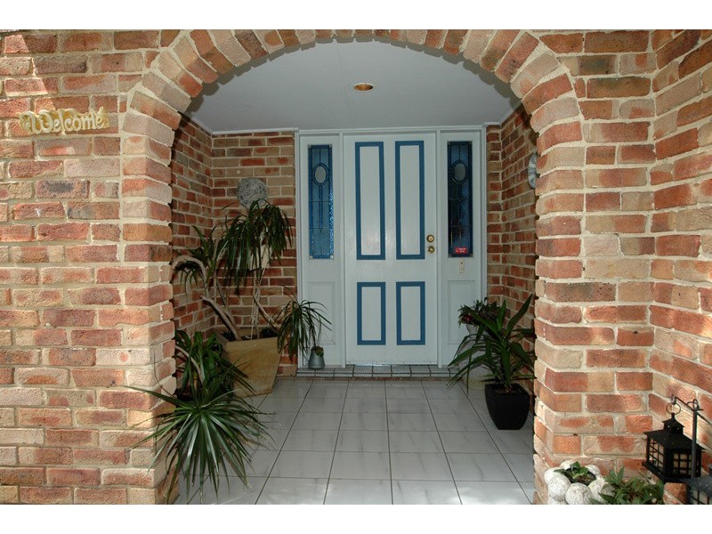 96 Helmsman Boulevard, St Huberts Island NSW 2257