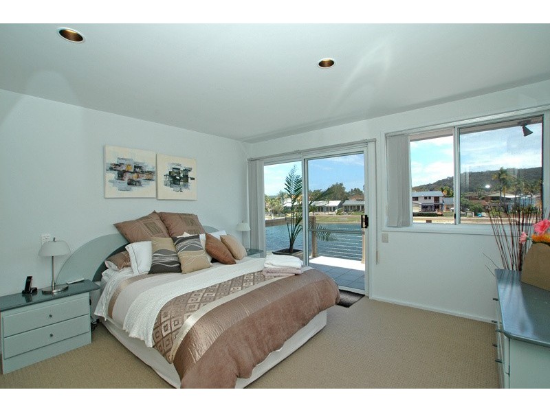 96 Helmsman Boulevard, St Huberts Island NSW 2257