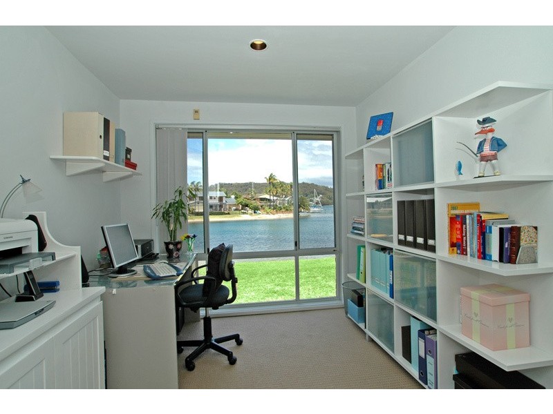 96 Helmsman Boulevard, St Huberts Island NSW 2257