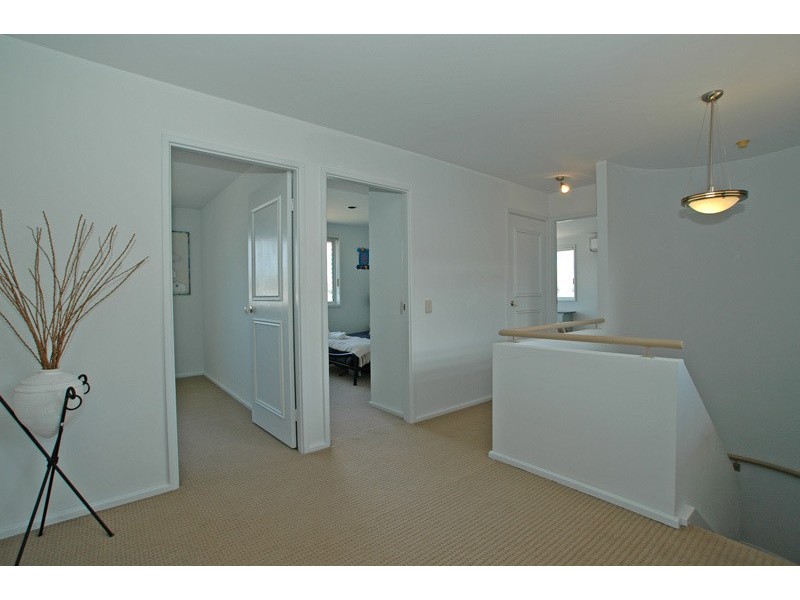 96 Helmsman Boulevard, St Huberts Island NSW 2257