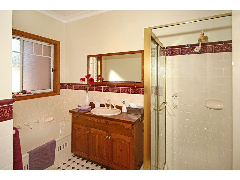 100 Taylor Street, Woy Woy Bay NSW 2256