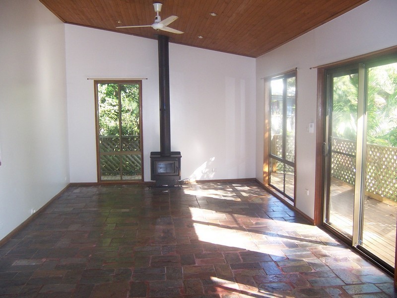 48 Yugari Crescent, Daleys Point NSW 2257